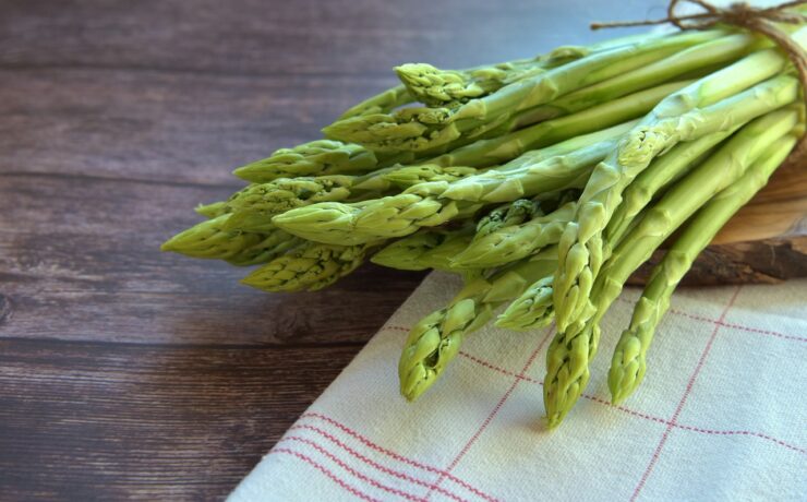 asparagi benessere verdura elementi nutritivi dieta sano