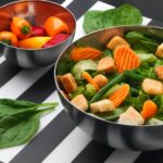verdure affettate sulla ciotola di acciaio inossidabile congelate