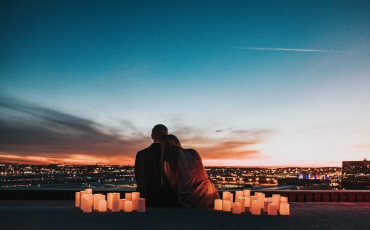 coppia tramonto amore uomo donna panorama