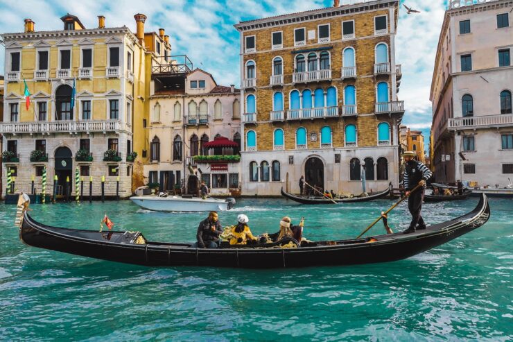 gondola venezia acqua canali italia