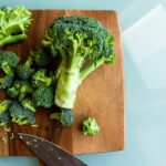 broccoli tagliere cucina verdura benessere